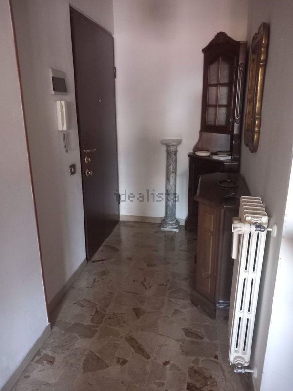 appartamento in vendita a Carrara in zona Avenza