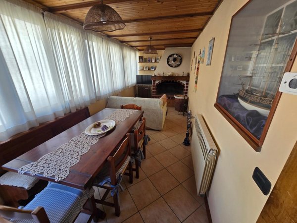 appartamento in vendita a Carrara in zona Avenza