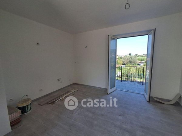 appartamento in vendita a Carrara in zona Fossone