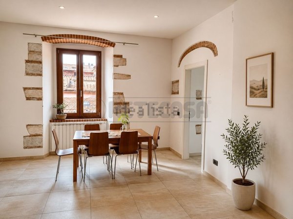 appartamento in vendita a Carrara in zona Centro Città