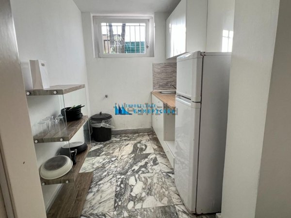 appartamento in vendita a Carrara in zona Marina di Carrara