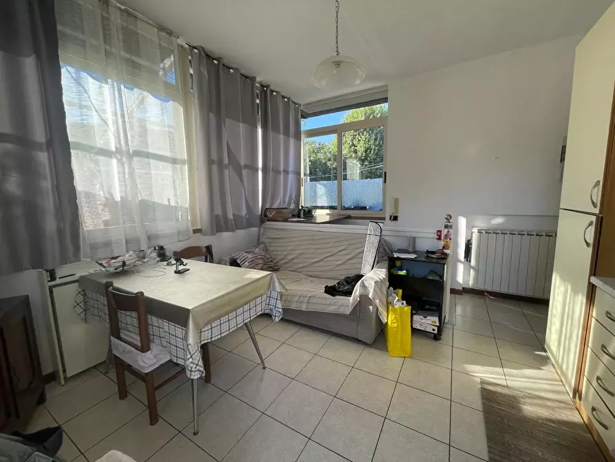 appartamento in vendita a Carrara in zona Marina di Carrara