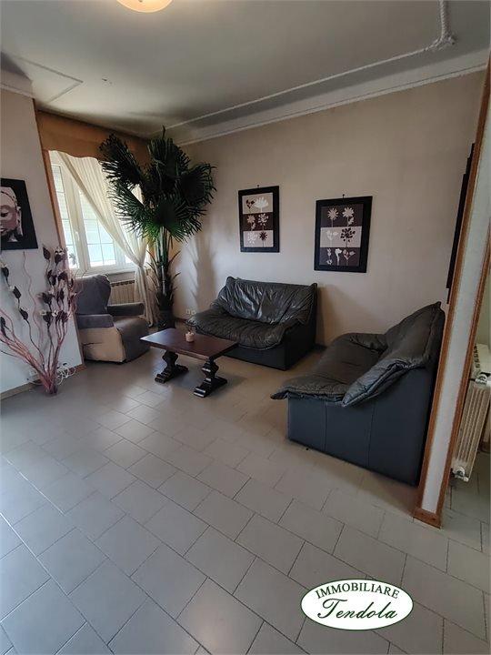 appartamento in vendita a Carrara