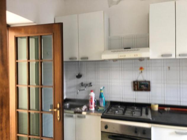 appartamento in vendita a Carrara in zona Nazzano
