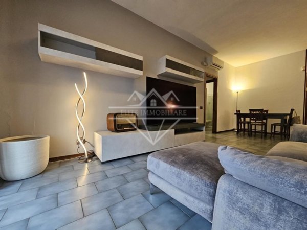 appartamento in vendita a Carrara in zona Avenza