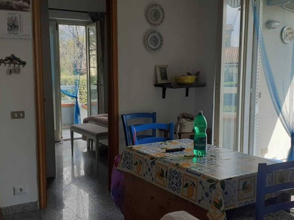 appartamento in vendita a Carrara in zona Marina di Carrara