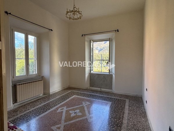appartamento in vendita a Carrara in zona Centro Città