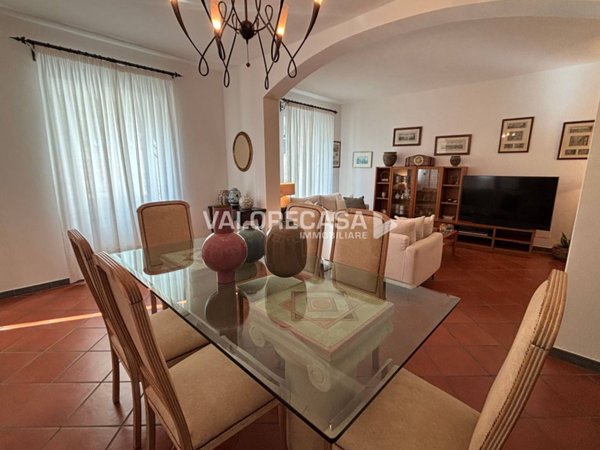 casa indipendente in vendita a Carrara in zona Sant'Antonio