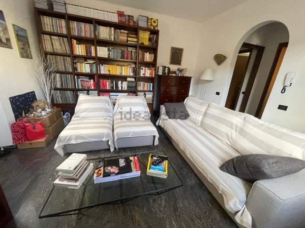 casa indipendente in vendita a Carrara in zona Centro Città