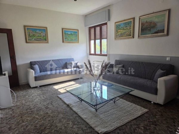 appartamento in vendita a Carrara in zona Marina di Carrara