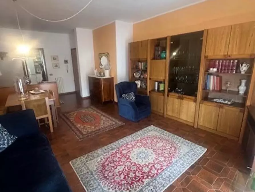 appartamento in vendita a Carrara in zona Marina di Carrara