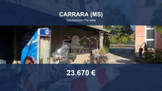 negozio in vendita a Carrara in zona Battilana