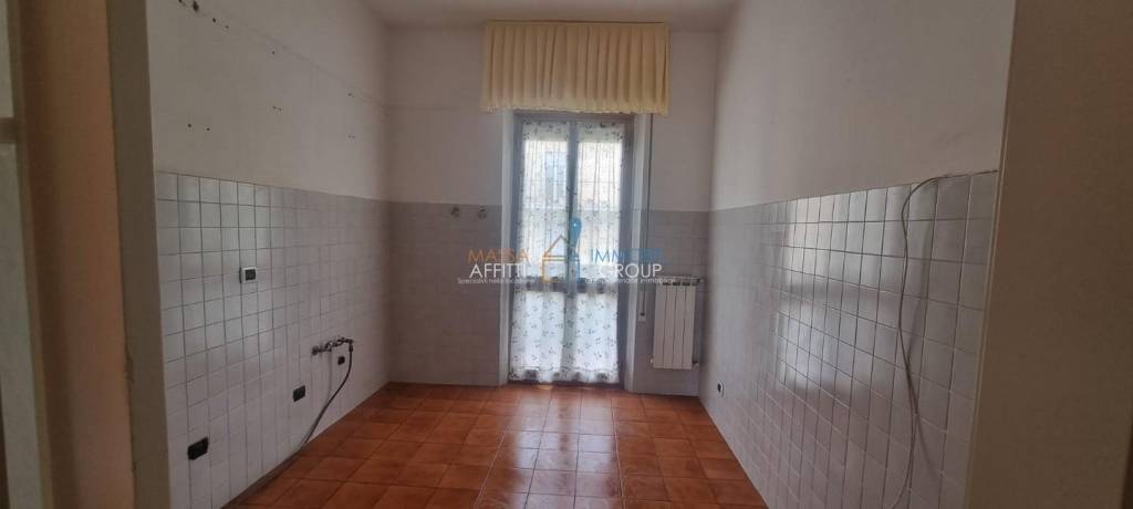 appartamento in vendita a Carrara in zona Centro Città