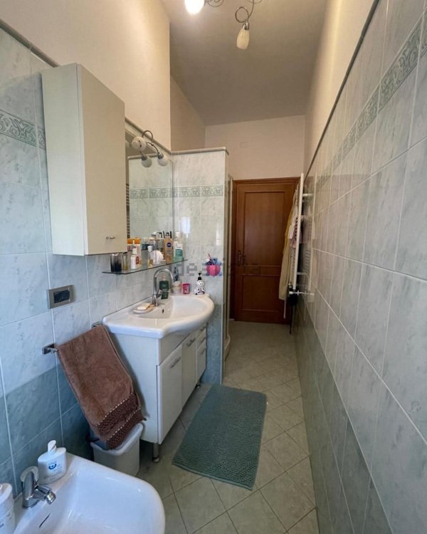 appartamento in vendita a Carrara in zona Marina di Carrara