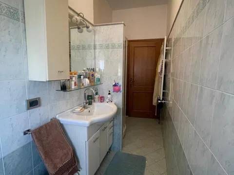 appartamento in vendita a Carrara in zona Marina di Carrara