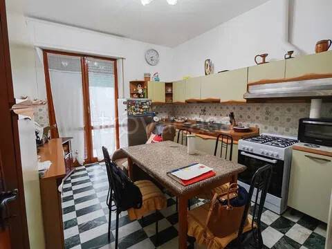 casa indipendente in vendita a Carrara in zona Nazzano