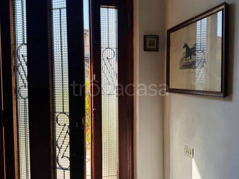 casa indipendente in vendita a Carrara in zona Marina di Carrara