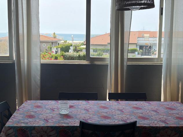 appartamento in vendita a Carrara in zona Marina di Carrara