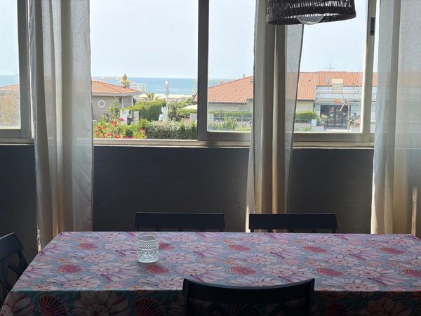 appartamento in vendita a Carrara in zona Marina di Carrara