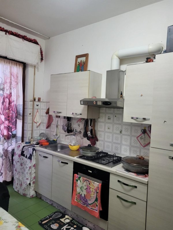 appartamento in vendita a Carrara in zona Marina di Carrara