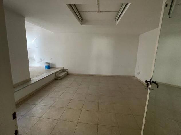 ufficio in vendita a Carrara in zona Centro Città
