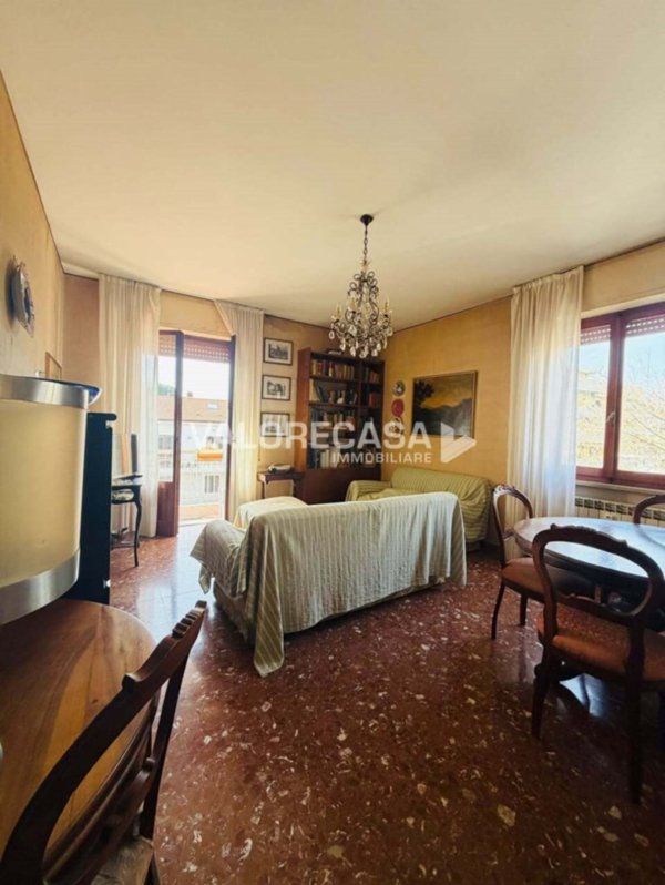 appartamento in vendita a Carrara in zona Marina di Carrara