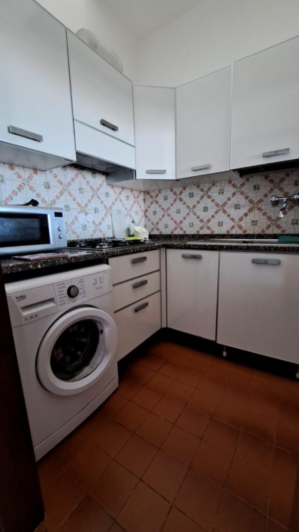 appartamento in vendita a Carrara in zona Marina di Carrara