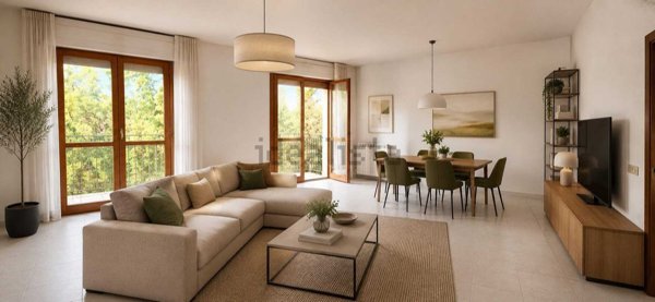 appartamento in vendita a Carrara in zona Marina di Carrara