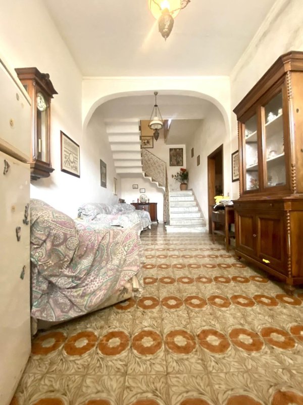 casa indipendente in vendita a Carrara in zona Fossone