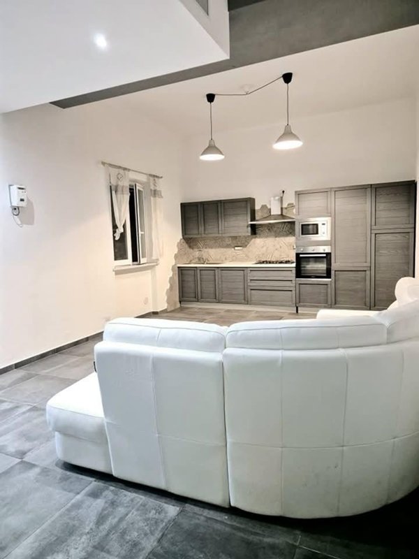 casa indipendente in vendita a Carrara in zona Marina di Carrara