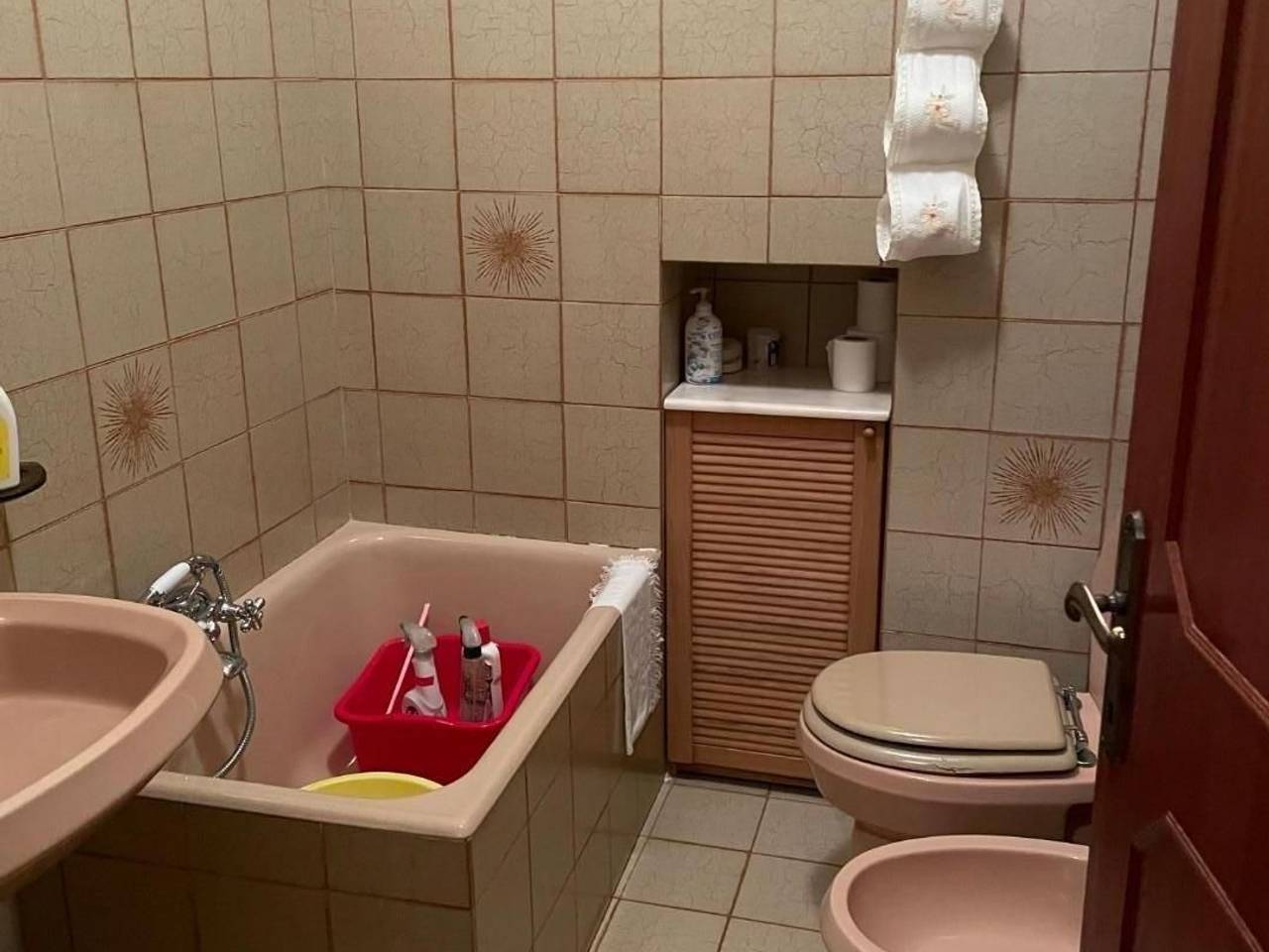 casa indipendente in vendita a Carrara in zona Gragnana