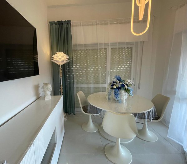 appartamento in vendita a Carrara in zona Marina di Carrara