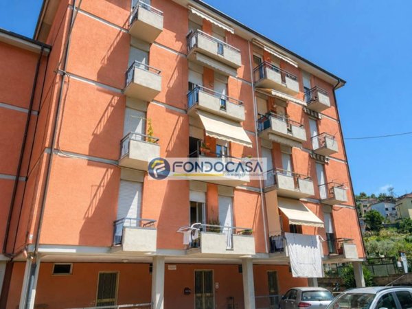 appartamento in vendita a Carrara in zona Centro Città