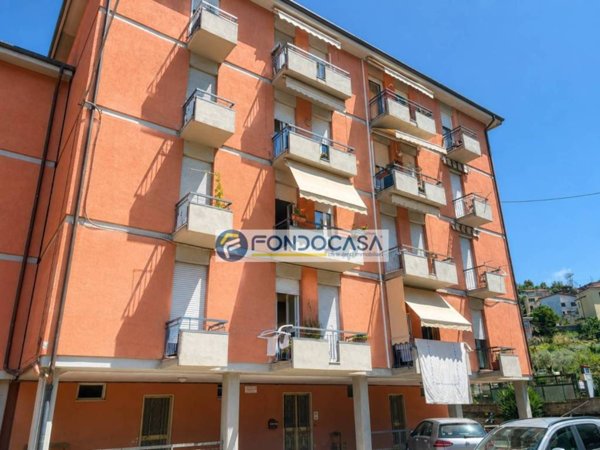 appartamento in vendita a Carrara in zona Centro Città