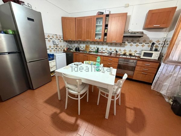 appartamento in vendita a Carrara in zona Marina di Carrara