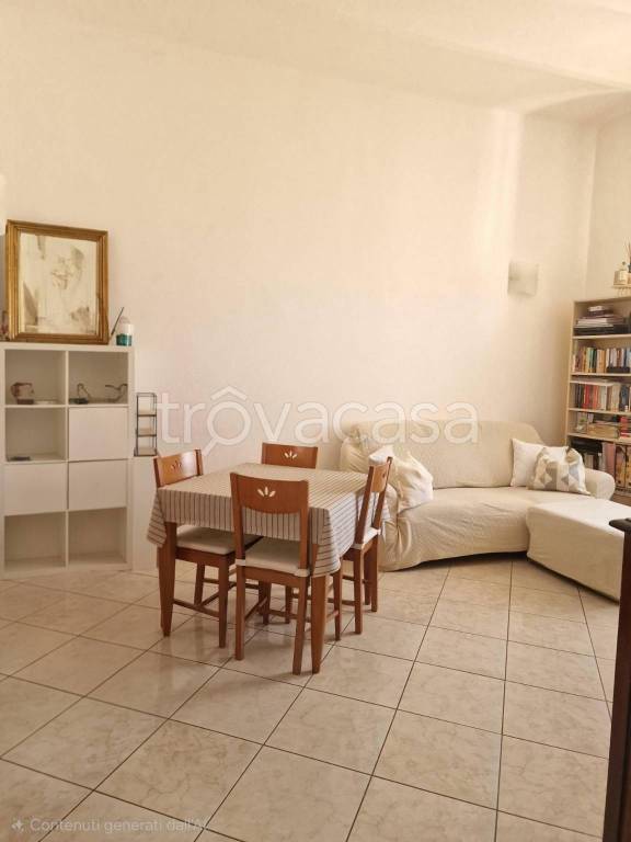 appartamento in vendita a Carrara in zona Centro Città