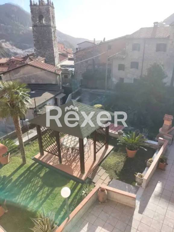 casa indipendente in vendita a Carrara in zona Colonnata