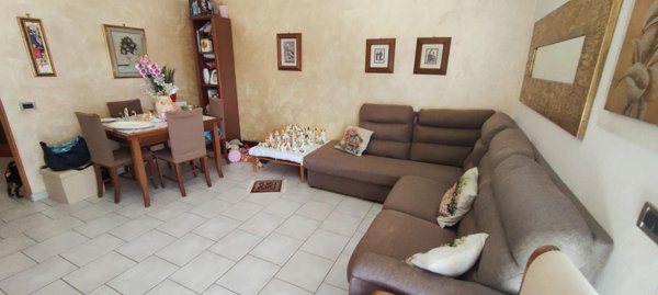 appartamento in vendita a Carrara in zona Marina di Carrara