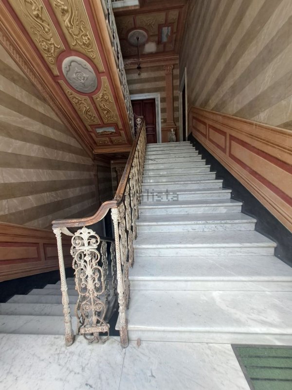 appartamento in vendita a Carrara in zona Centro Città