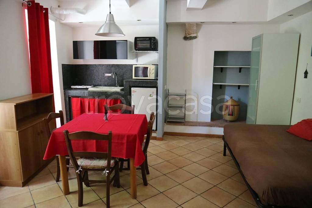 appartamento in vendita a Carrara in zona Centro Città