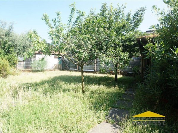 casa indipendente in vendita a Carrara in zona Gildona