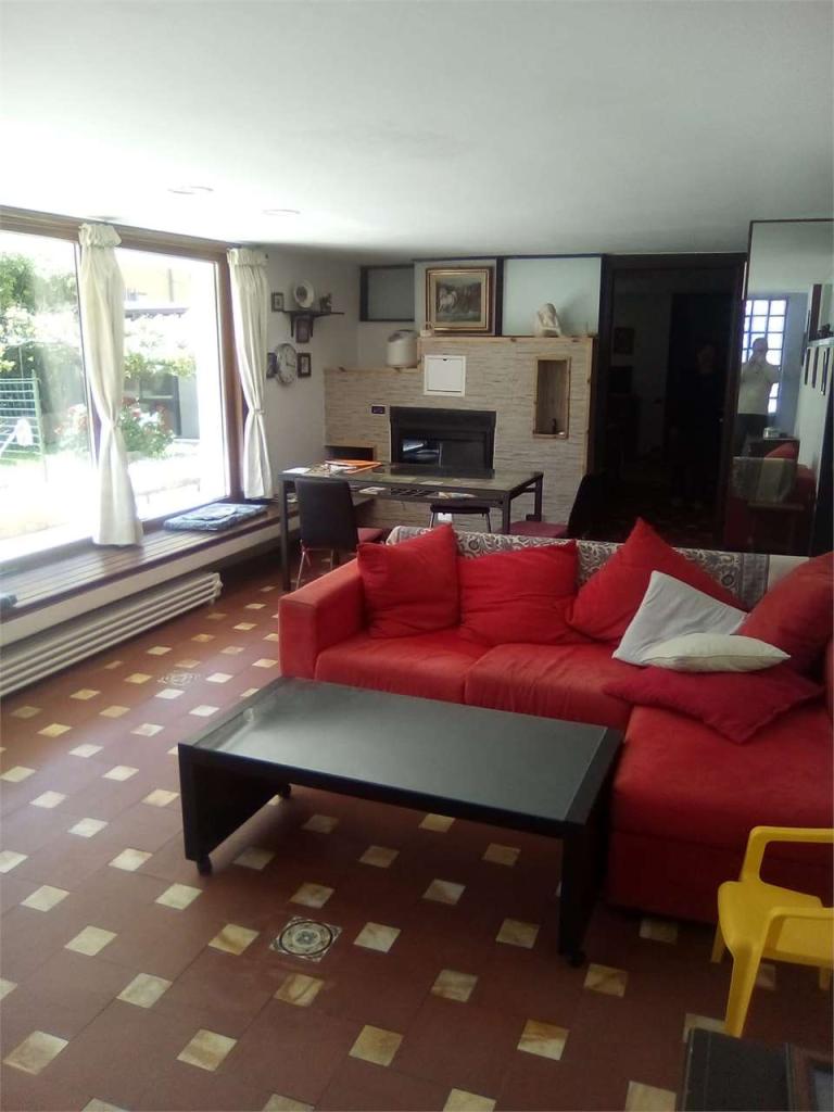 appartamento in vendita a Carrara in zona Nazzano