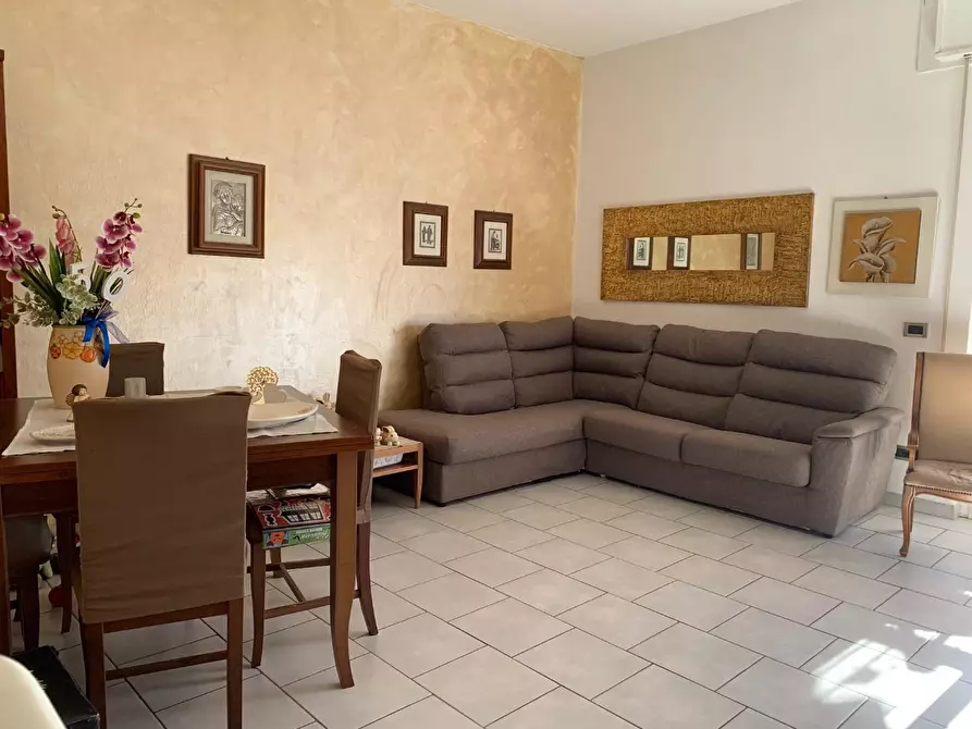 appartamento in vendita a Carrara in zona Marina di Carrara