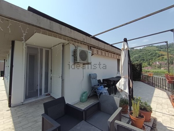 appartamento in vendita a Carrara in zona Fabbrica