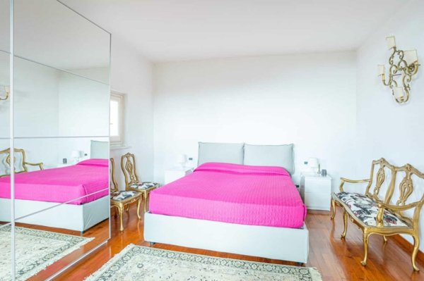 casa indipendente in vendita a Carrara in zona Bonascola