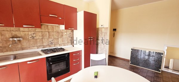 appartamento in vendita a Carrara in zona Avenza