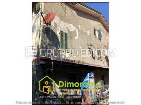 appartamento in vendita a Carrara in zona Battilana