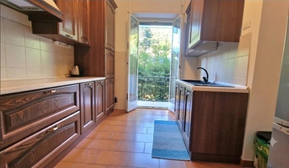 appartamento in vendita a Carrara