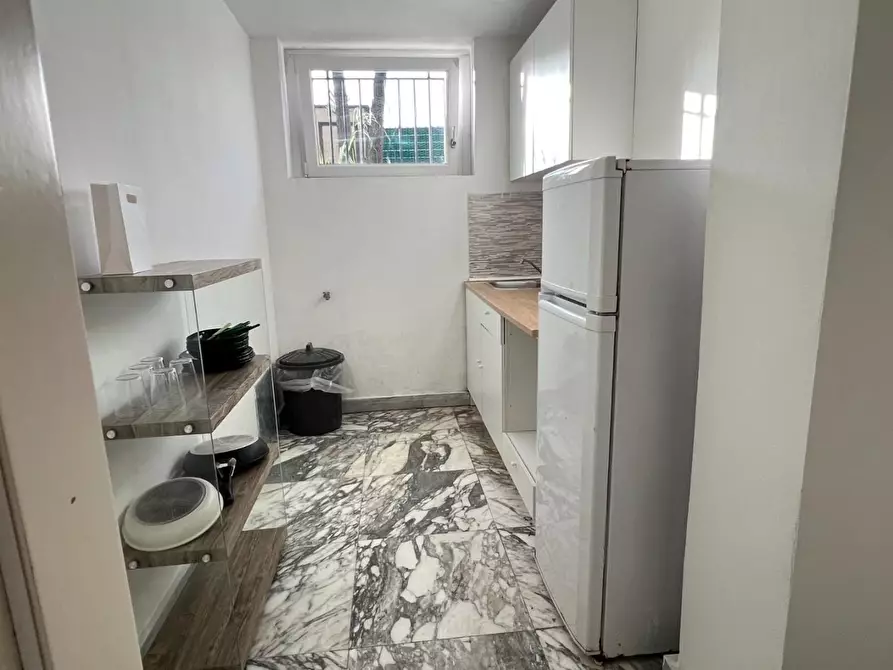 appartamento in vendita a Carrara in zona Marina di Carrara