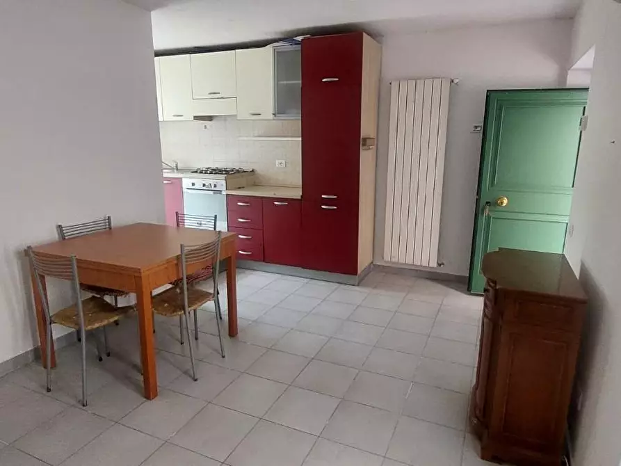 appartamento in vendita a Carrara in zona Codena